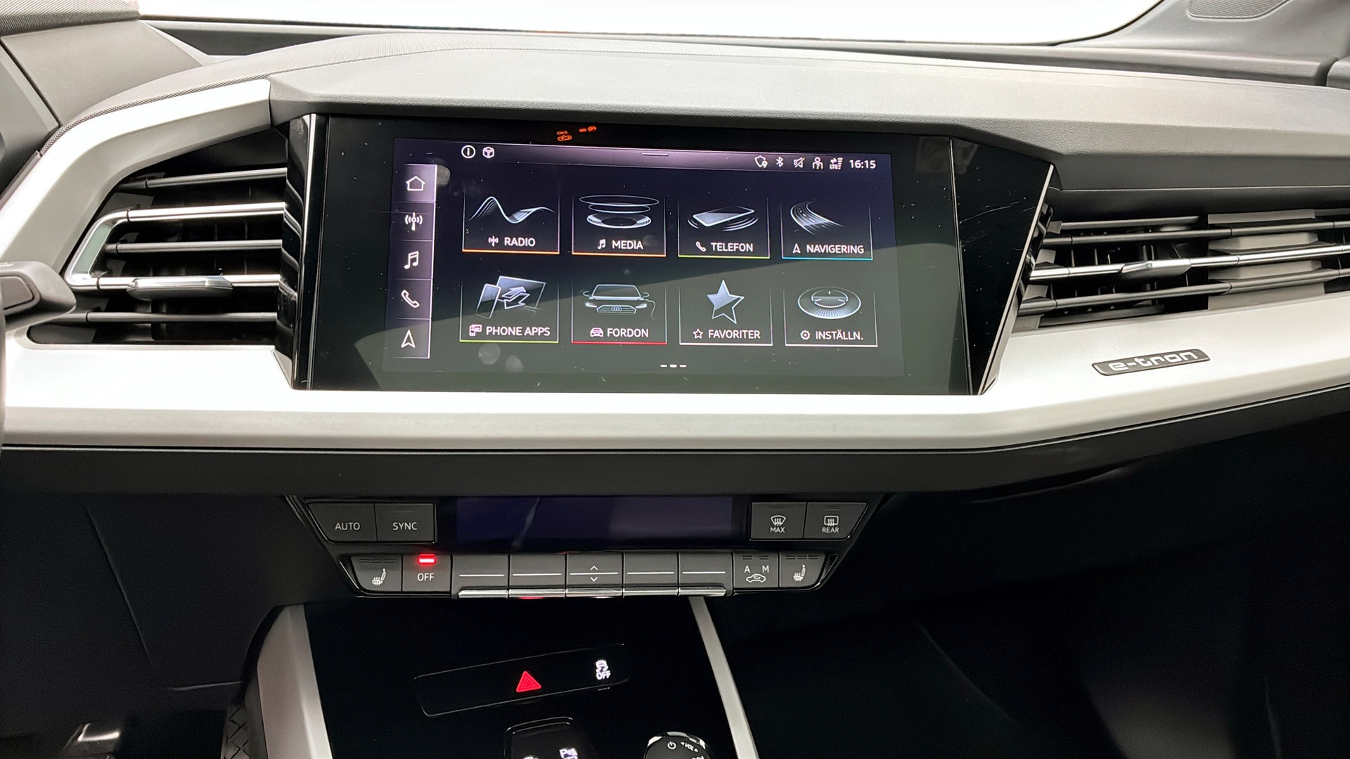 Audi Q4 e-tron OGK23W