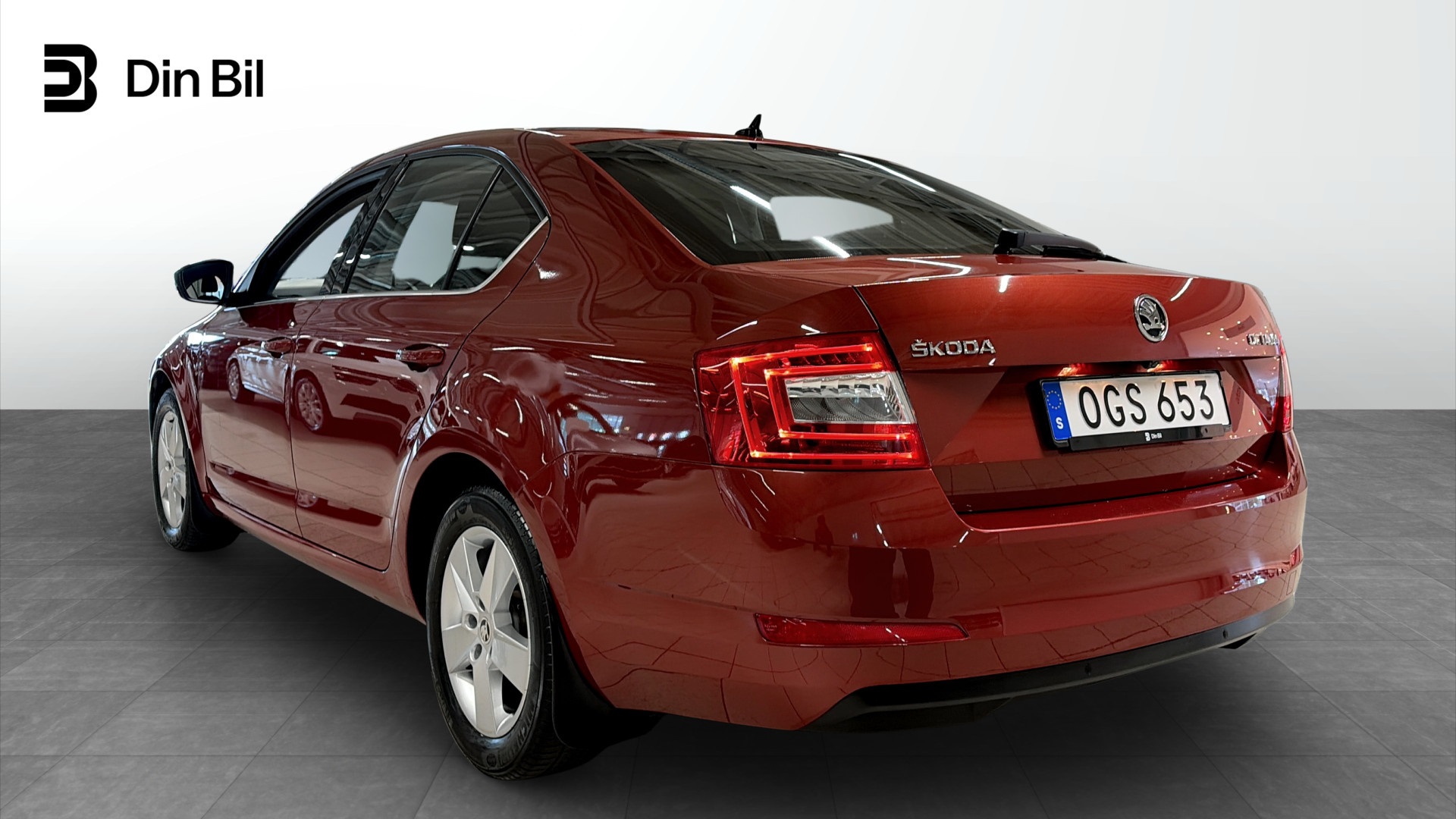 Skoda Octavia OGS653