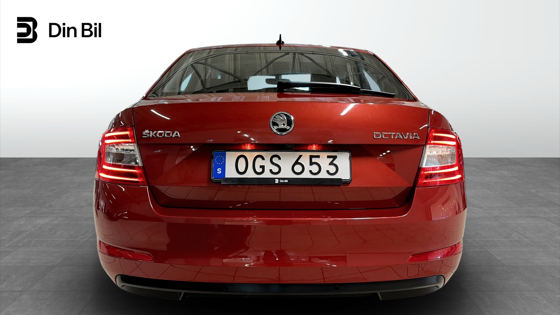 Skoda Octavia OGS653
