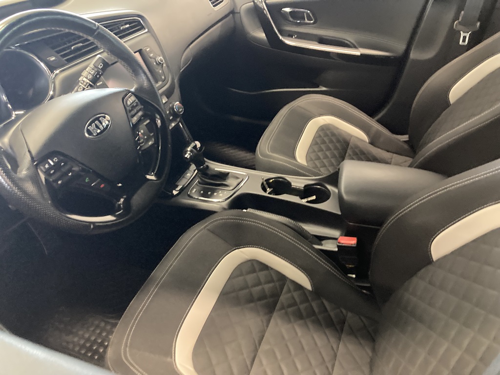 Kia cee'd SW OGU587