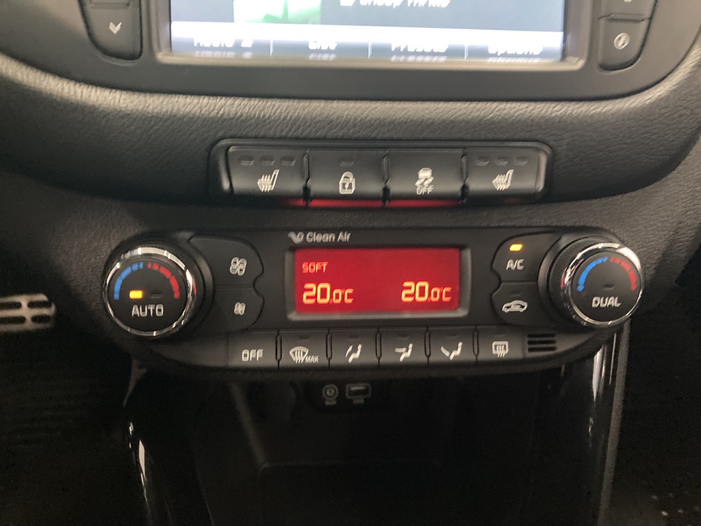 Kia cee'd SW OGU587
