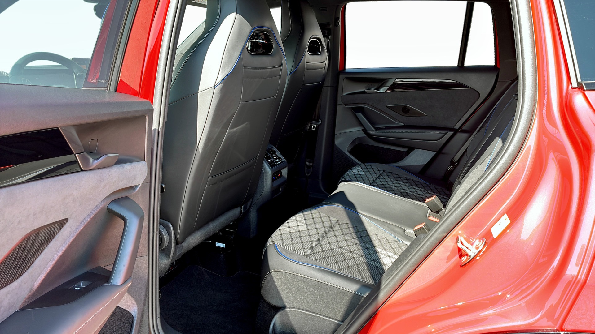 Volkswagen Tiguan OHJ62E