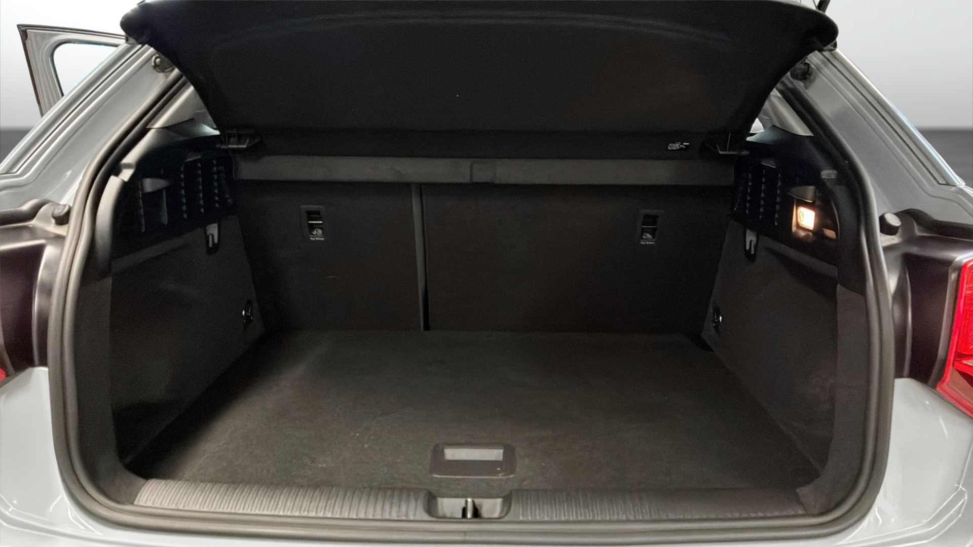 Audi Q2 OHP60Z