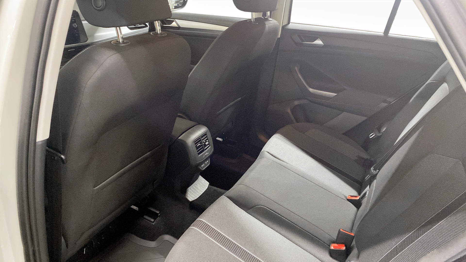 Volkswagen T-Roc OJA25G