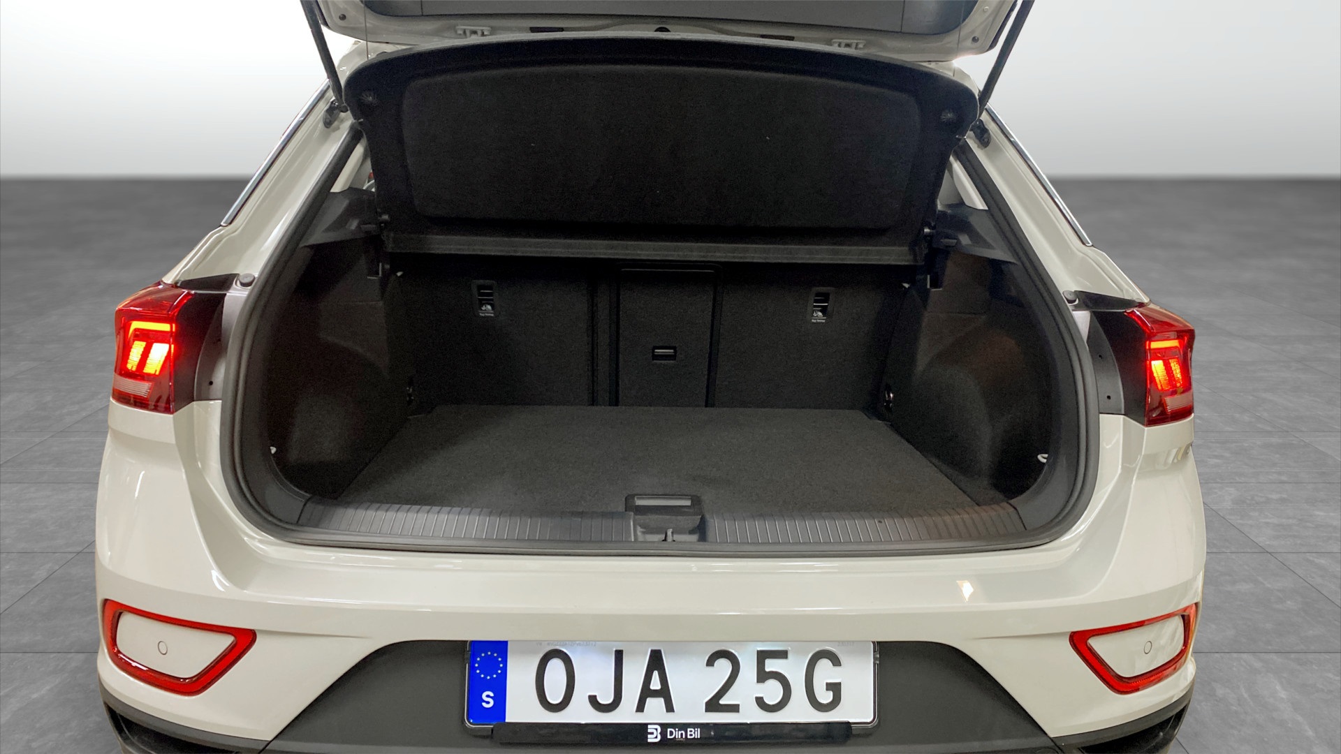 Volkswagen T-Roc OJA25G