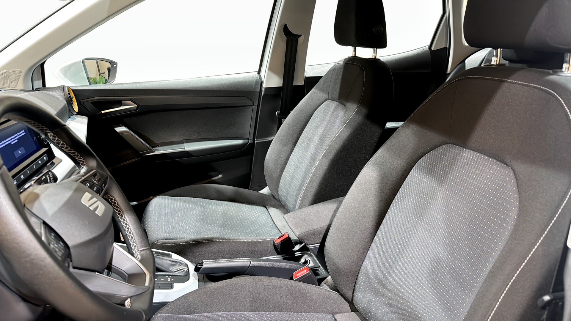 SEAT Arona OJB08F