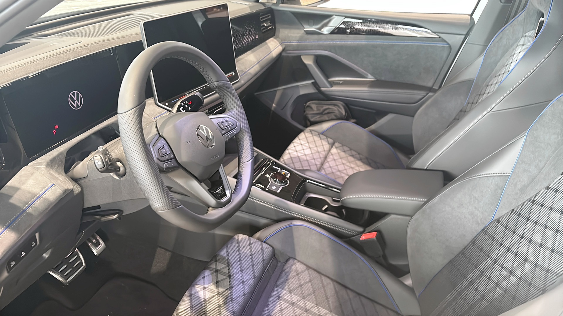 Volkswagen Tiguan OJB57T