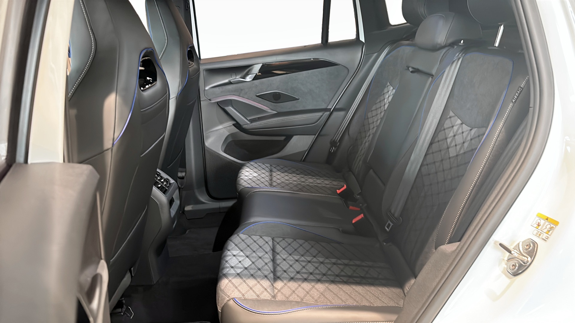 Volkswagen Tiguan OJB57T