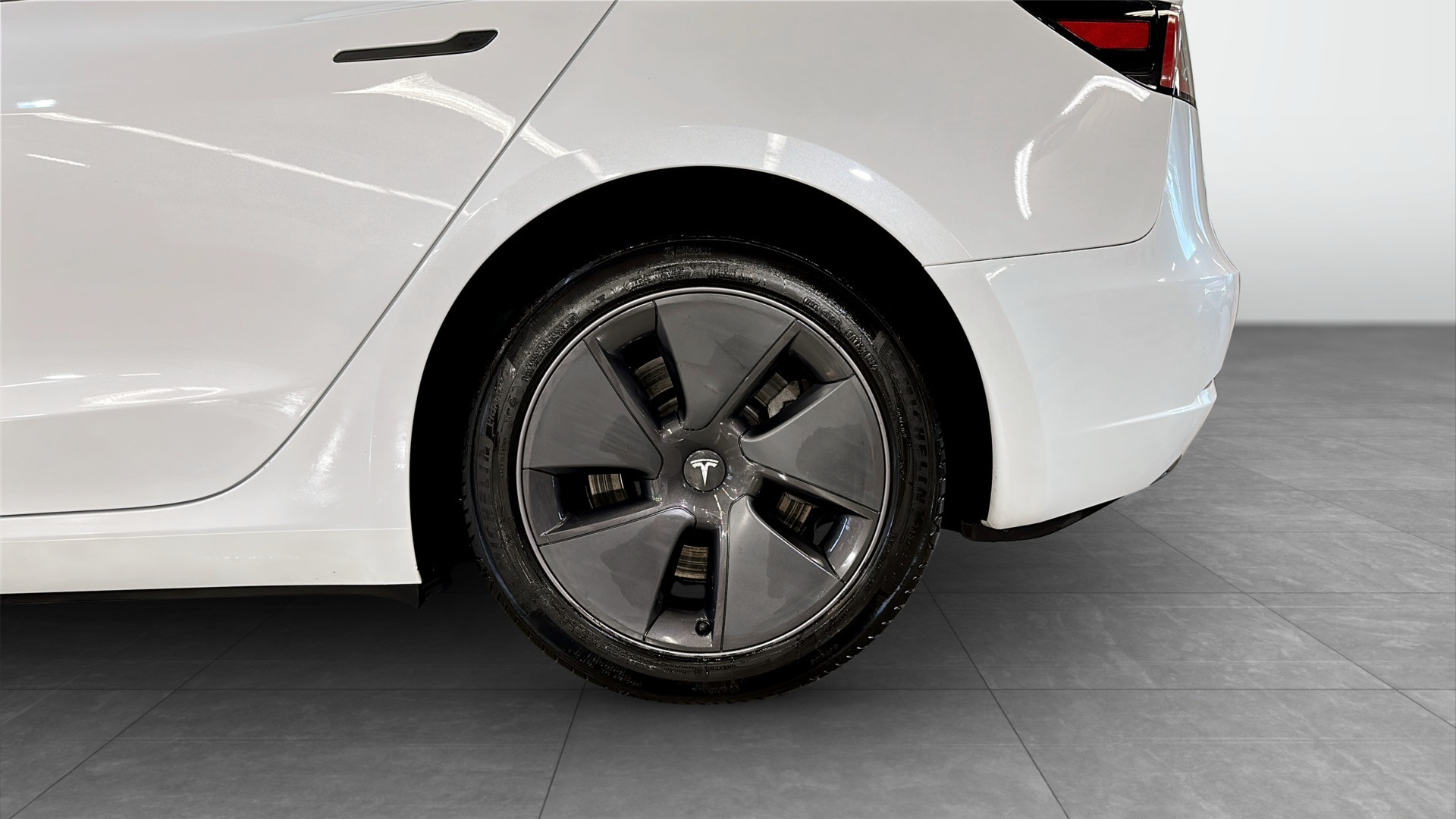 Tesla Model 3 OJK60X