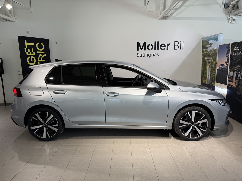 Volkswagen Golf OJM45M