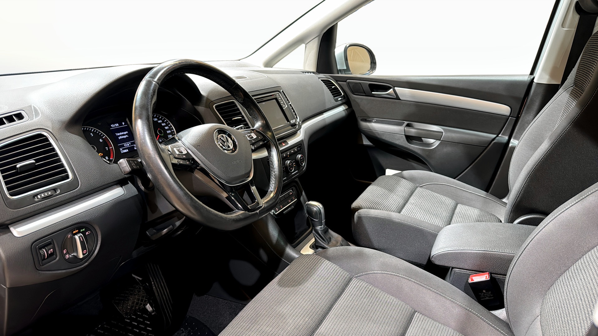 Volkswagen Sharan OJX741