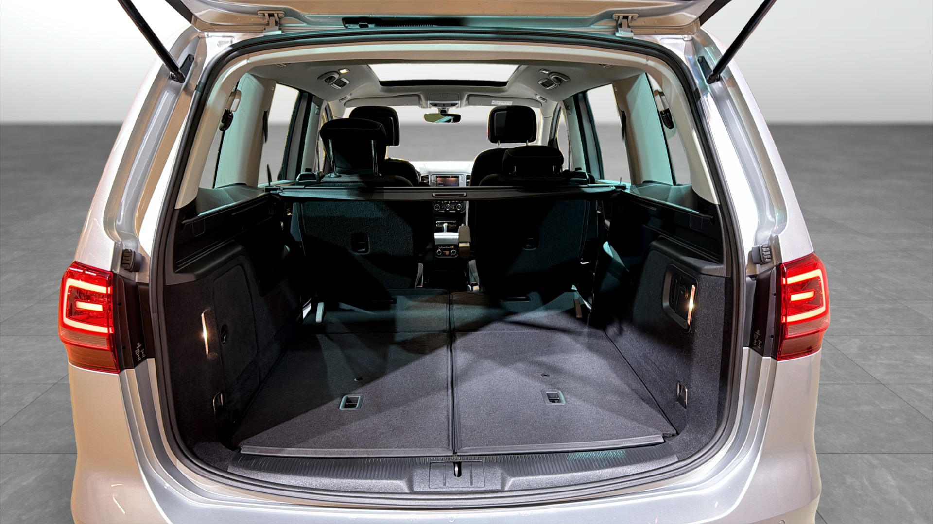 Volkswagen Sharan OJX741