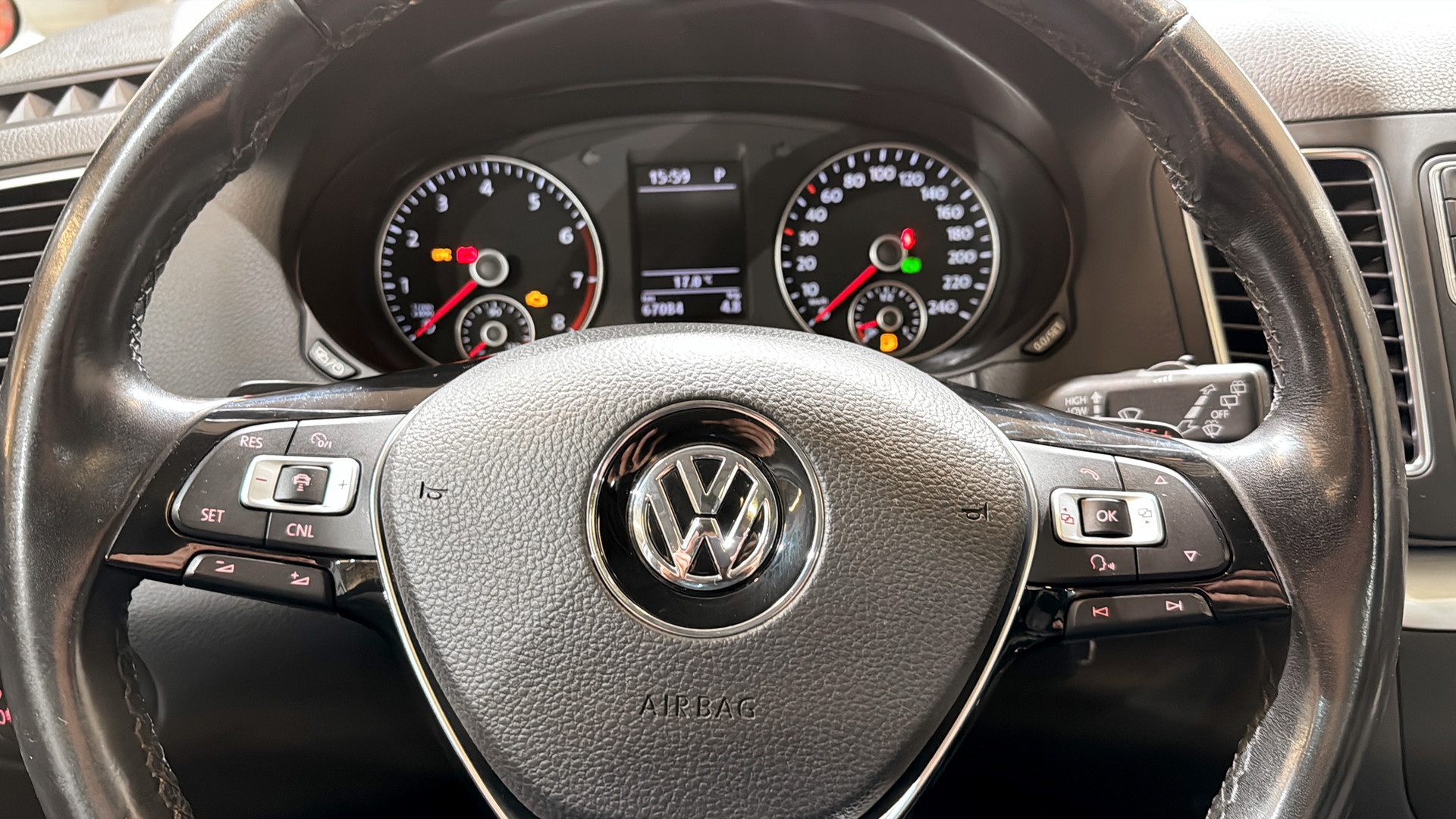 Volkswagen Sharan OJX741