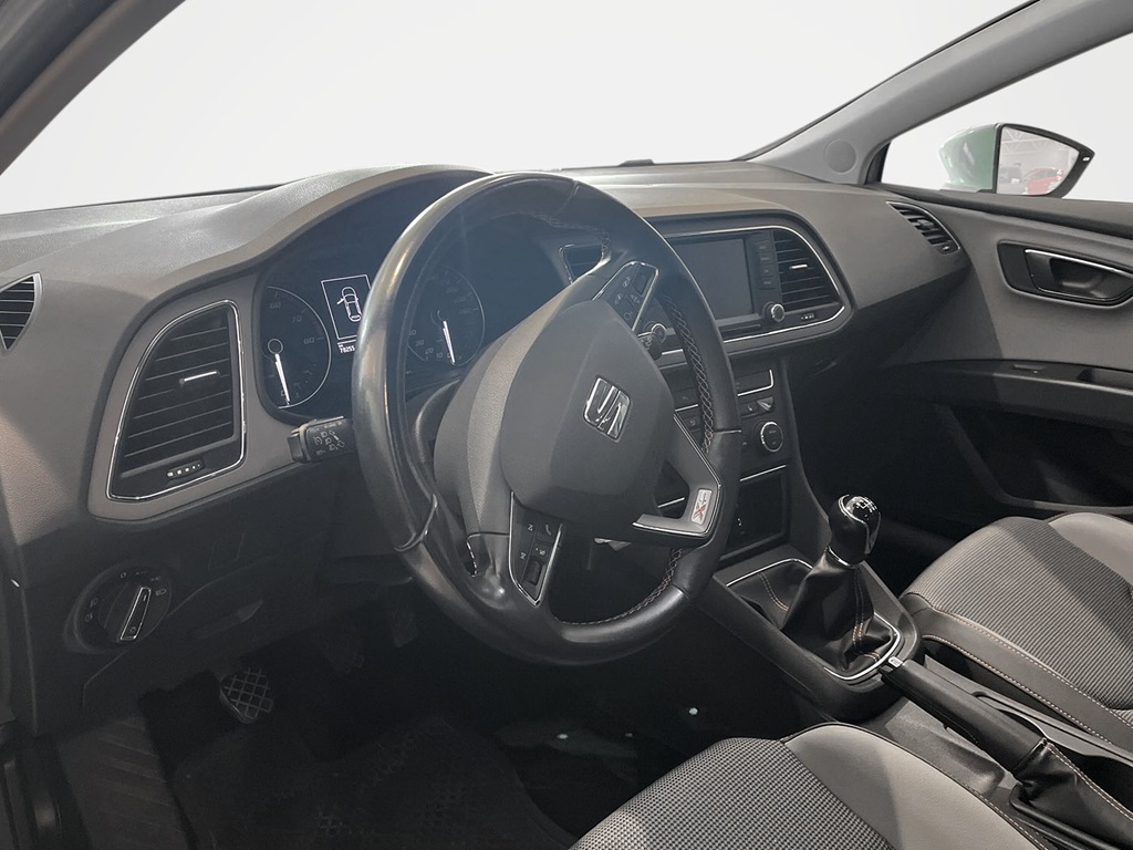 SEAT Leon OJZ269