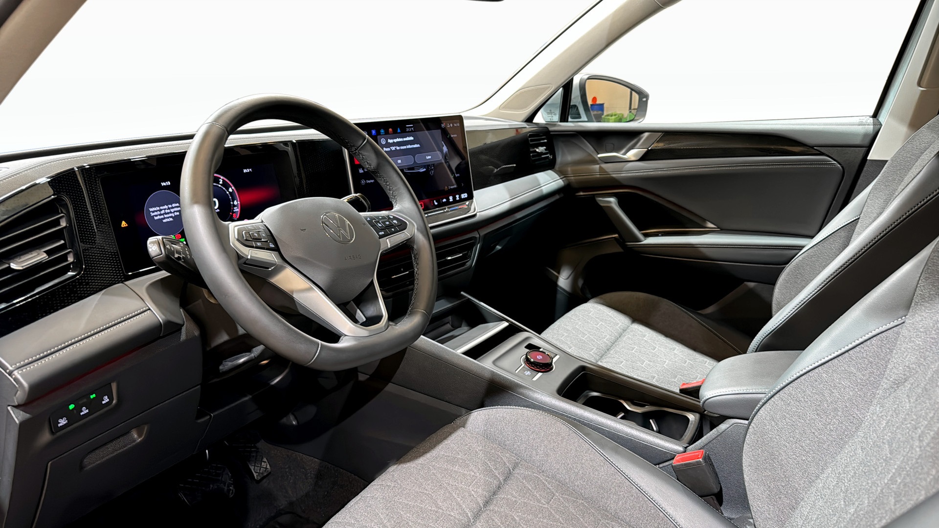 Volkswagen Tiguan OKJ44D