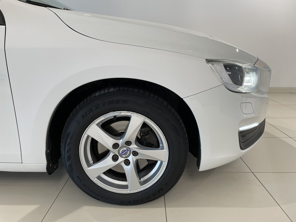 Volvo V60 OKJ911