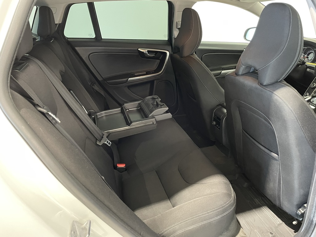 Volvo V60 OKJ911