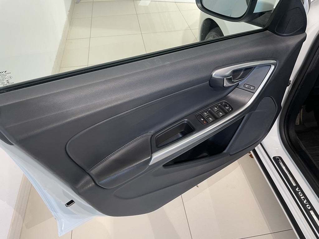 Volvo V60 OKJ911