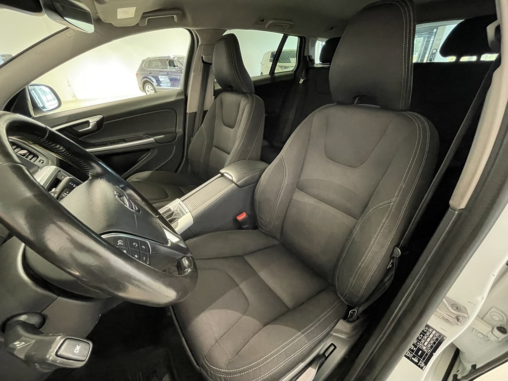 Volvo V60 OKJ911