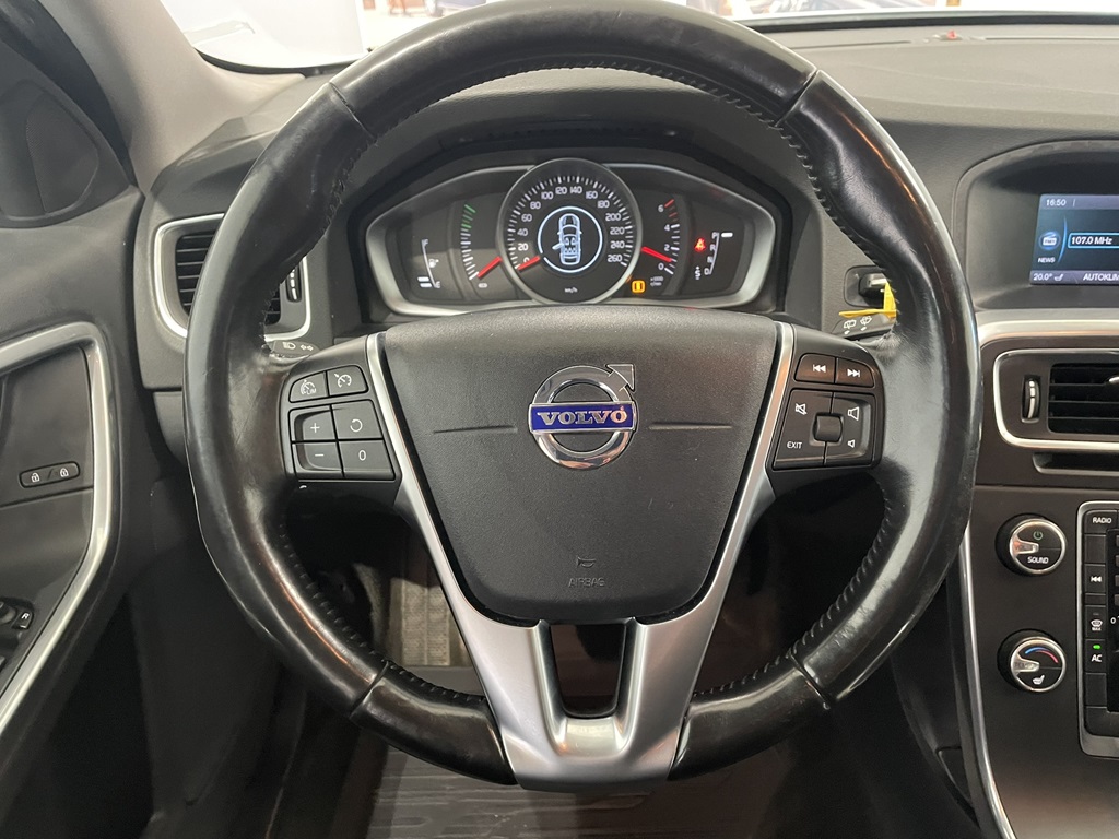 Volvo V60 OKJ911