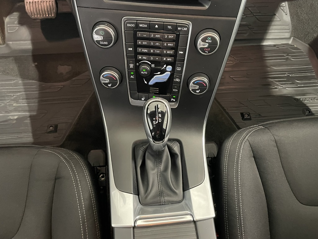 Volvo V60 OKJ911