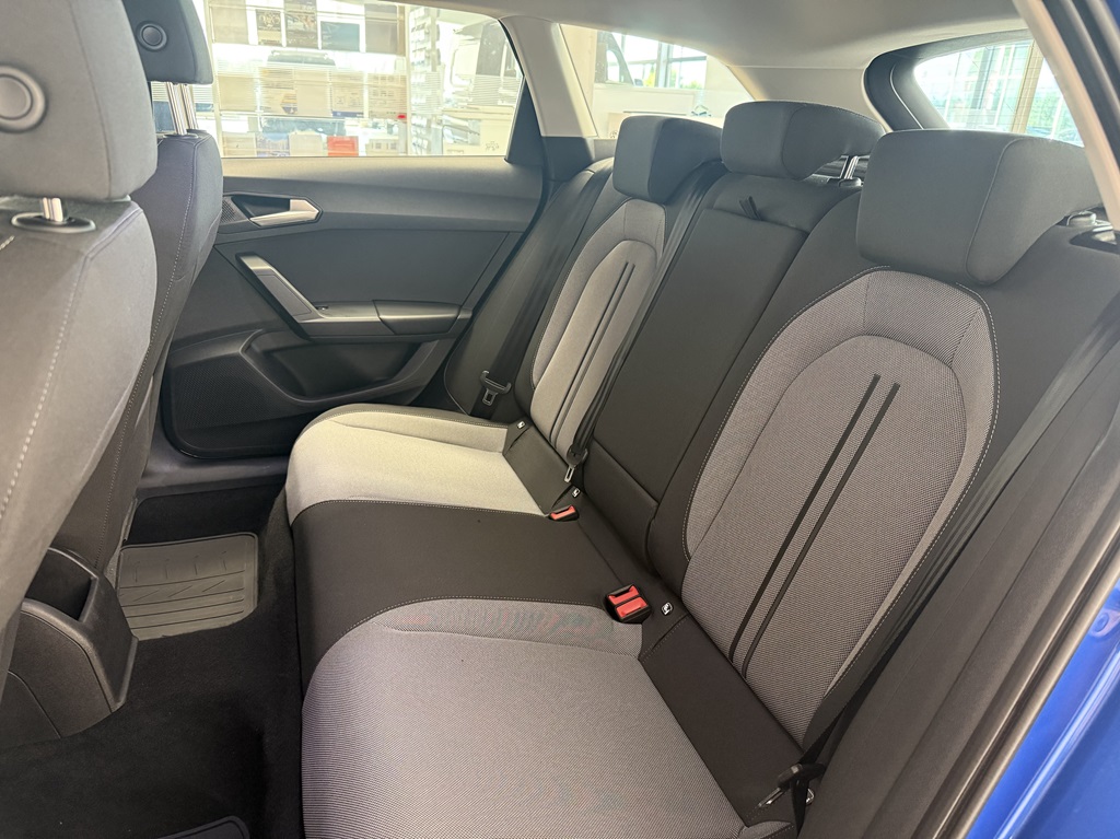 SEAT Leon Sportstourer OKM06T