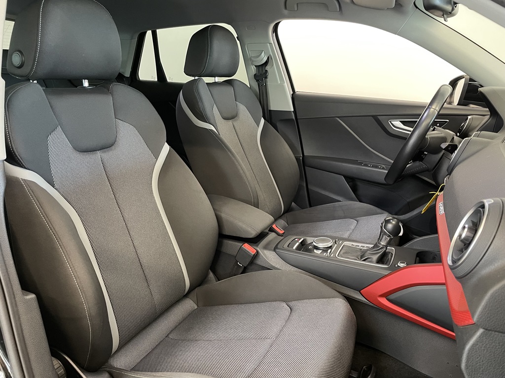 Audi Q2 OKX802