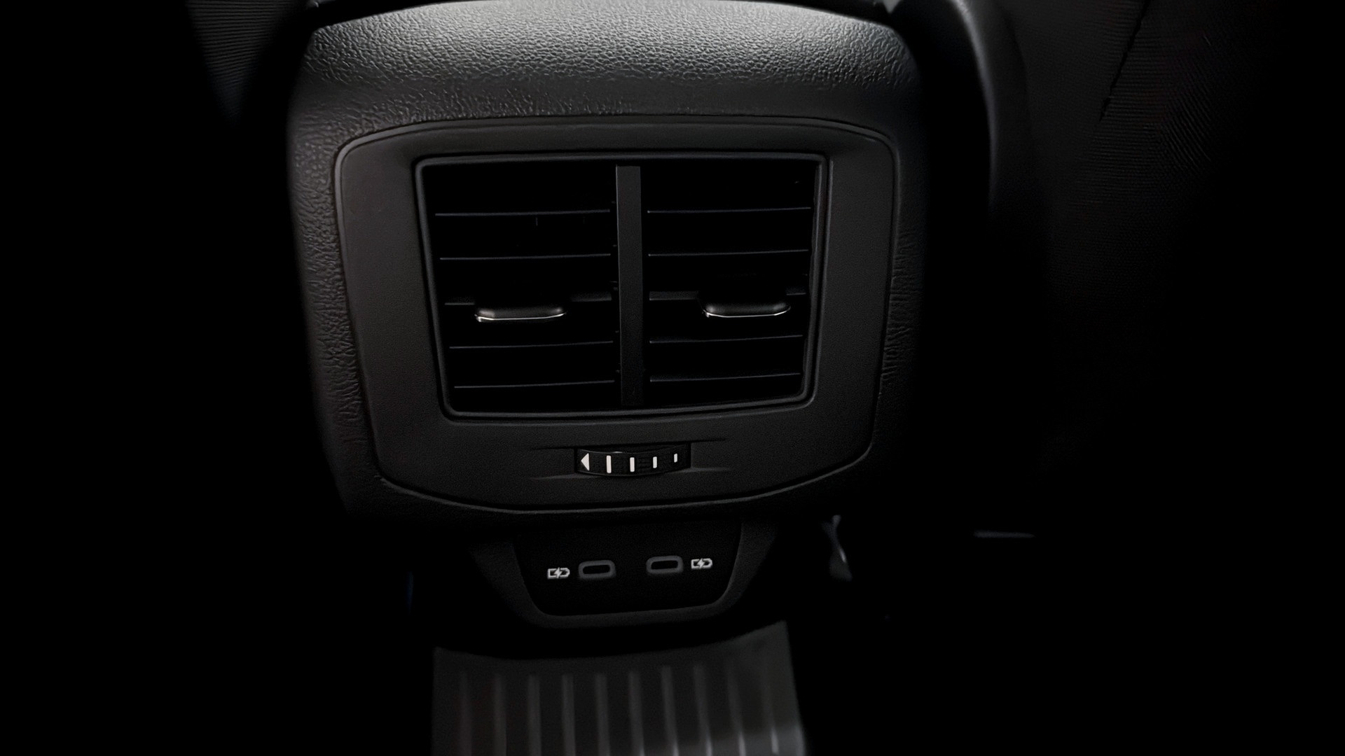 Volkswagen T-Roc OLD33F
