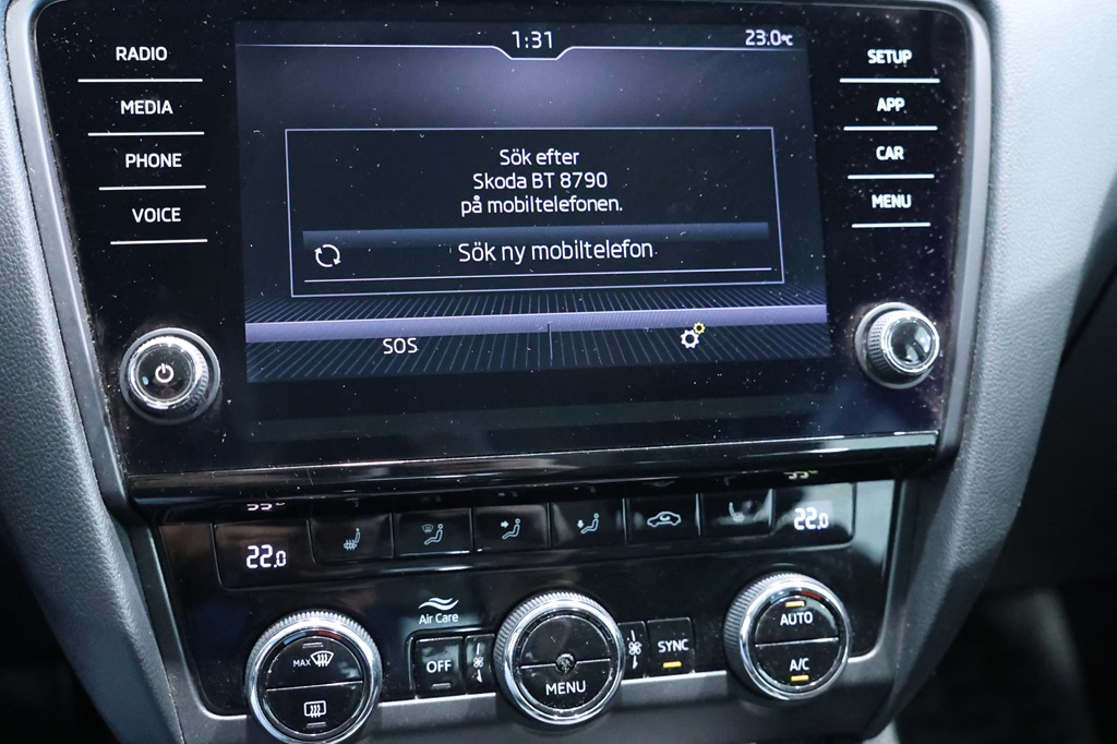 Skoda Octavia Combi OLH715