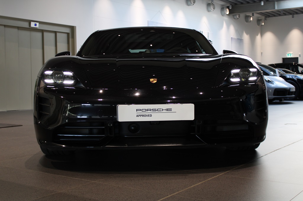 Porsche Taycan OLJ63A