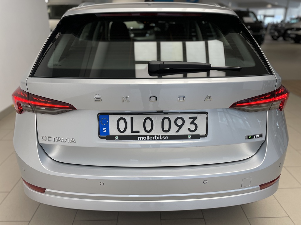 Skoda Octavia Combi OLO093