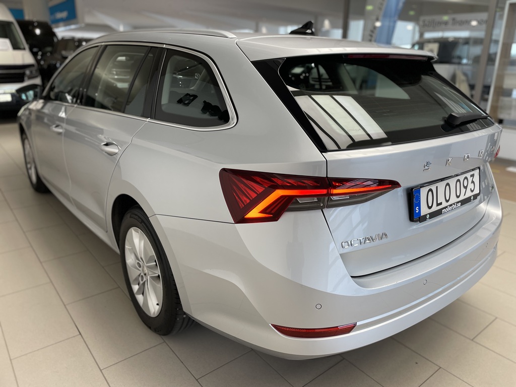 Skoda Octavia Combi OLO093