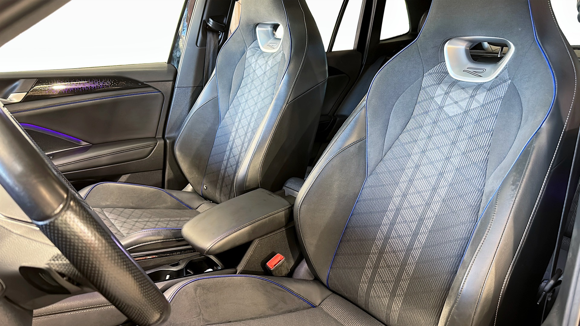 Volkswagen Tiguan OMG25R