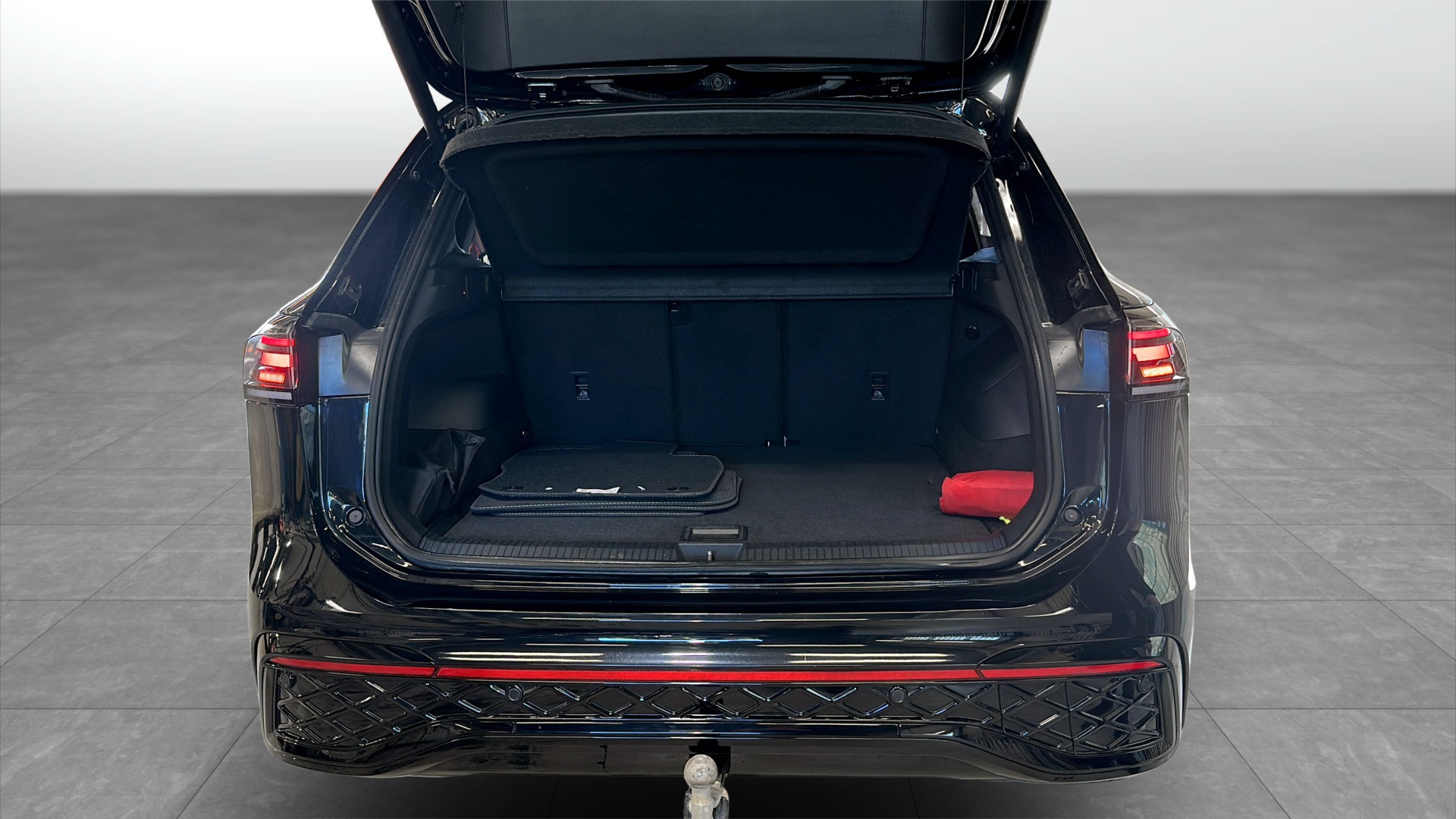 Volkswagen Tiguan OMG25R