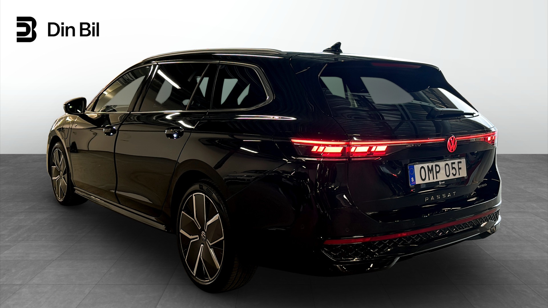 Volkswagen Passat OMP05F