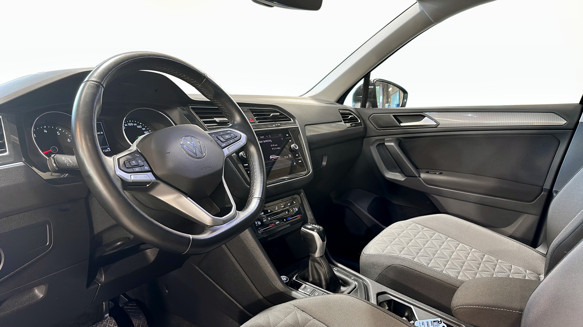 Volkswagen Tiguan ONH63M