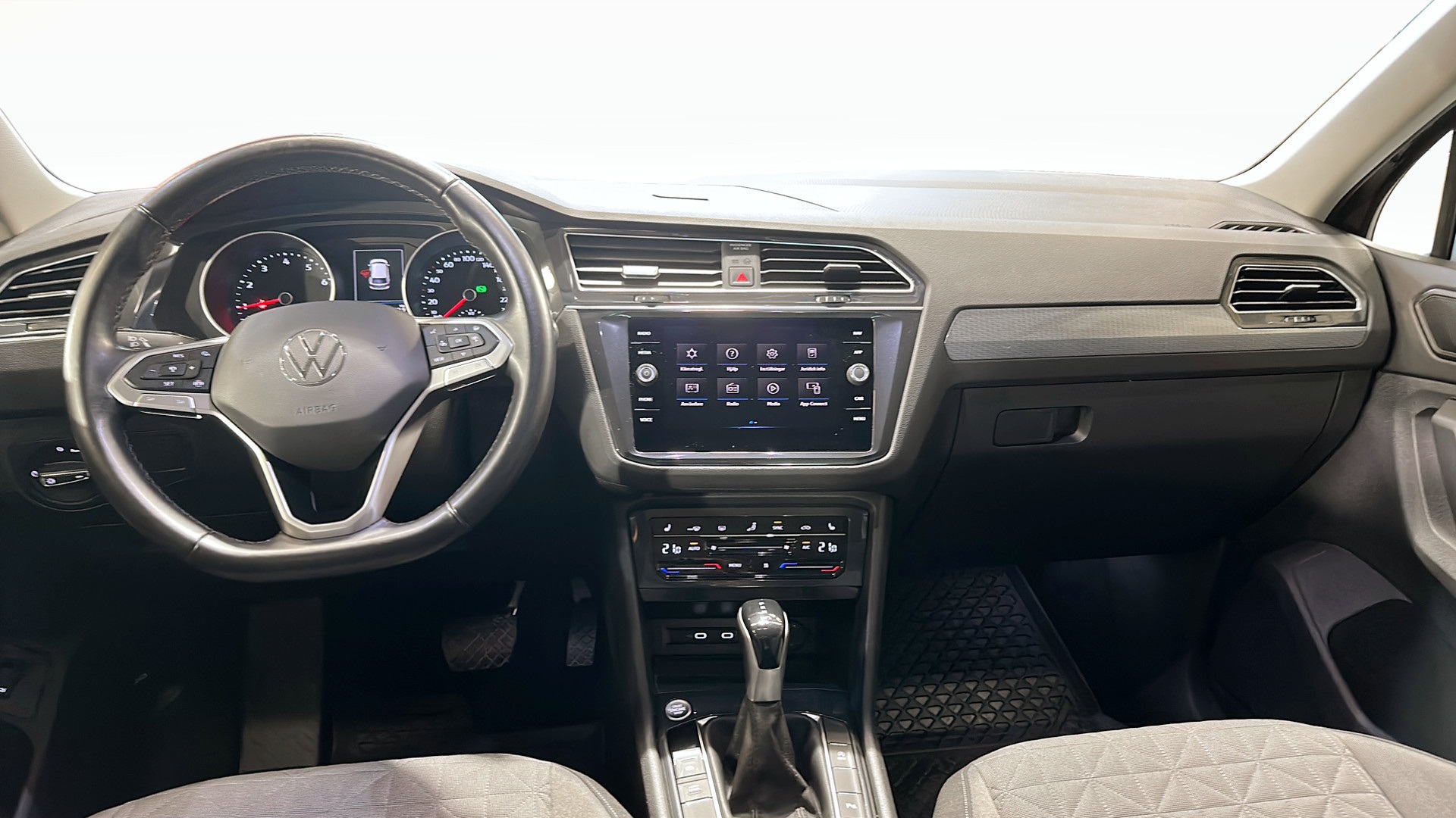 Volkswagen Tiguan ONH63M