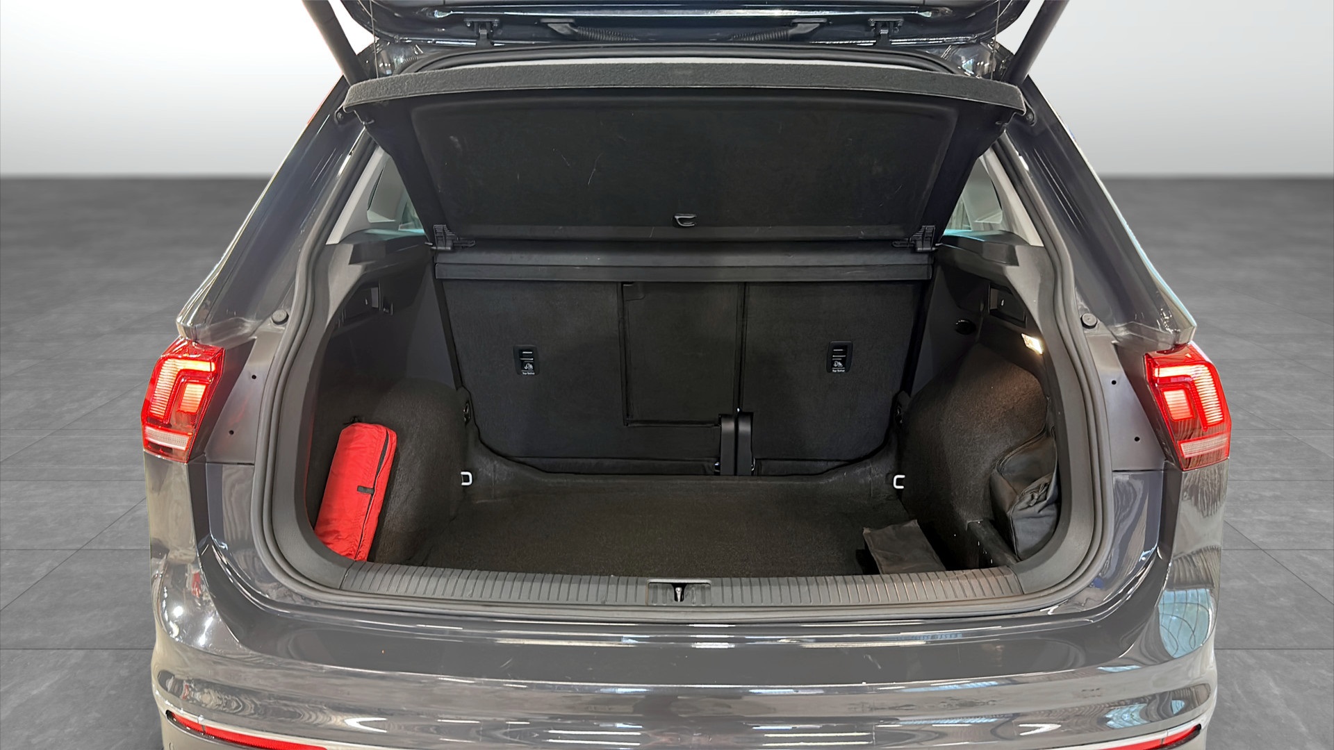 Volkswagen Tiguan ONH63M
