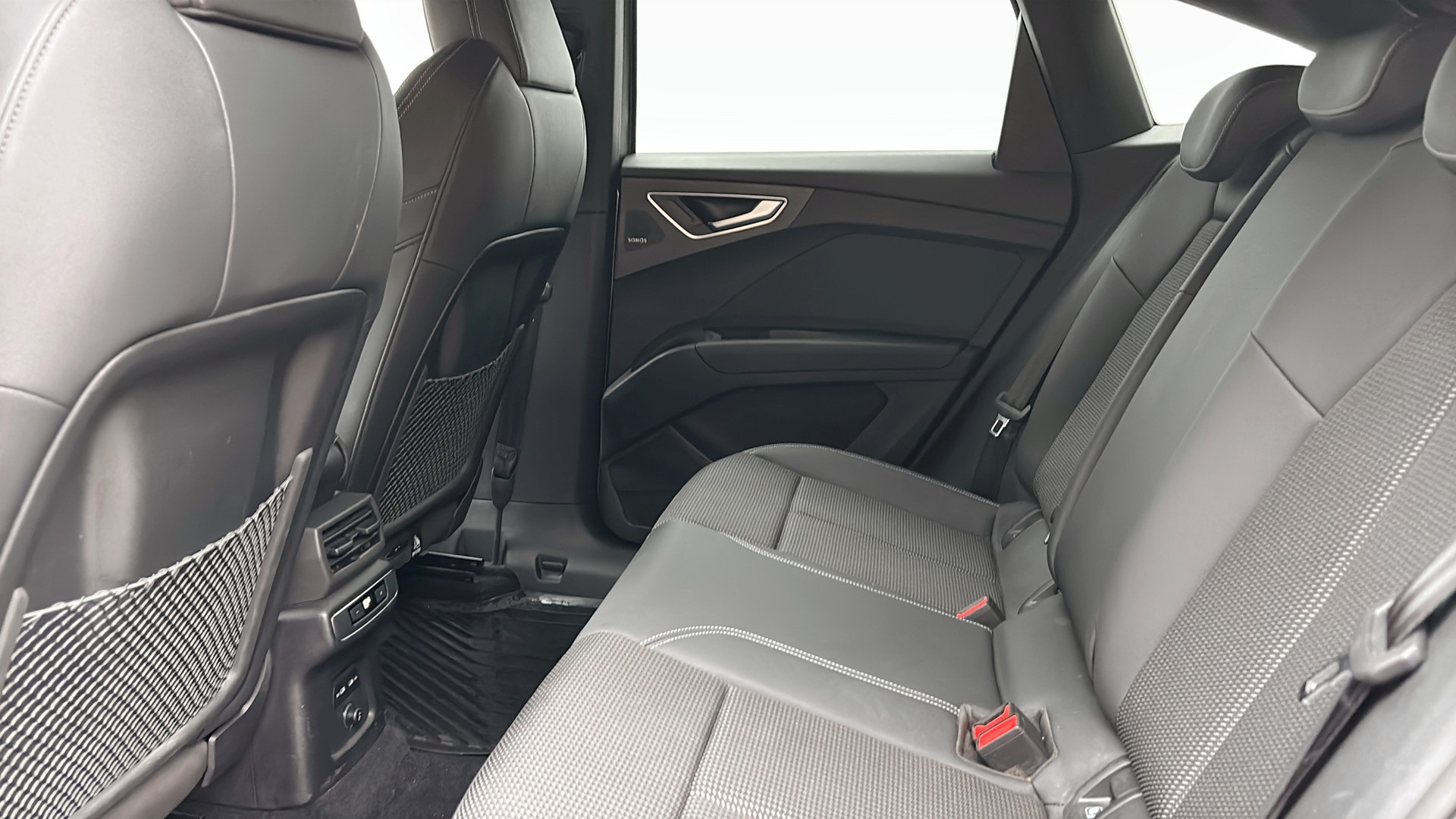 Audi Q4 e-tron ONJ06F