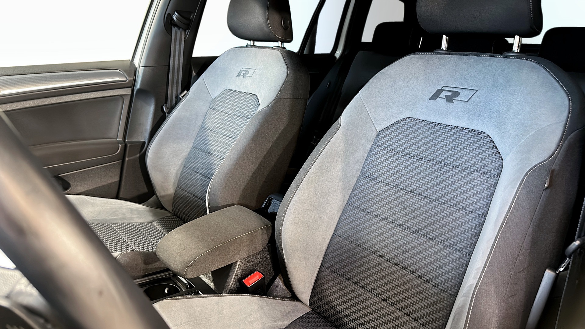 Volkswagen Golf Sportscombi ONN63E