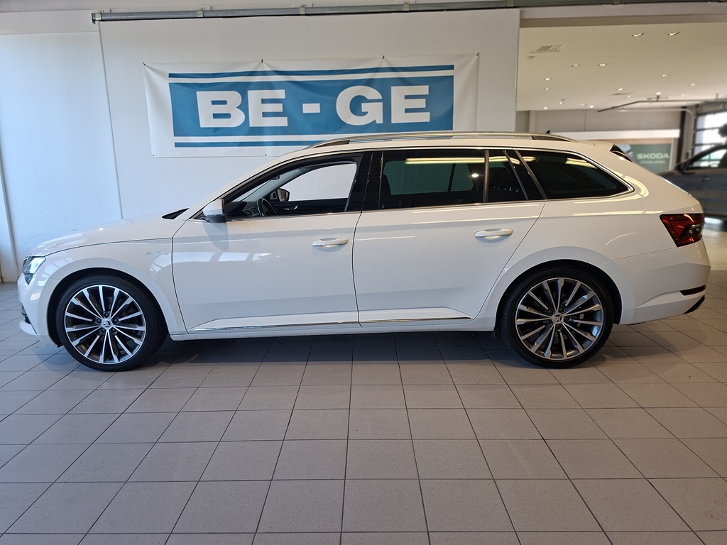 Skoda Superb Combi OOP14L