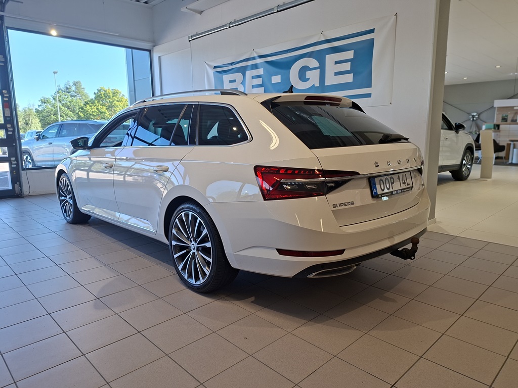 Skoda Superb Combi OOP14L