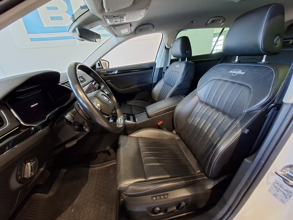 Skoda Superb Combi OOP14L