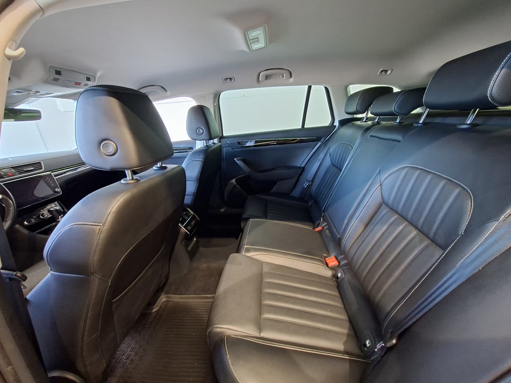 Skoda Superb Combi OOP14L