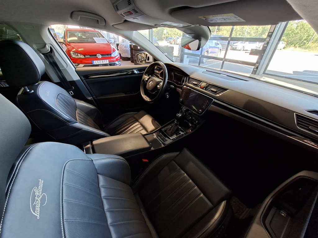 Skoda Superb Combi OOP14L