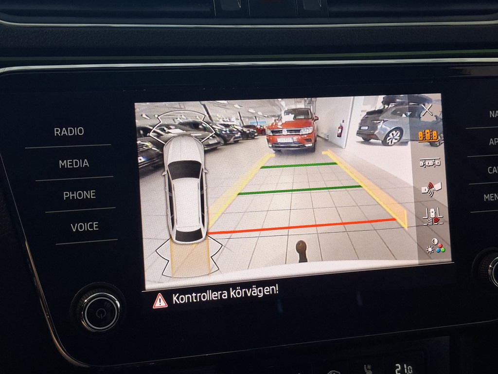 Skoda Superb Combi OOP14L
