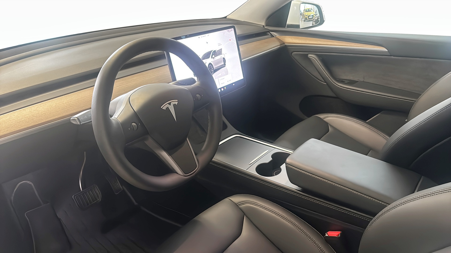 Tesla Model Y ORA57T