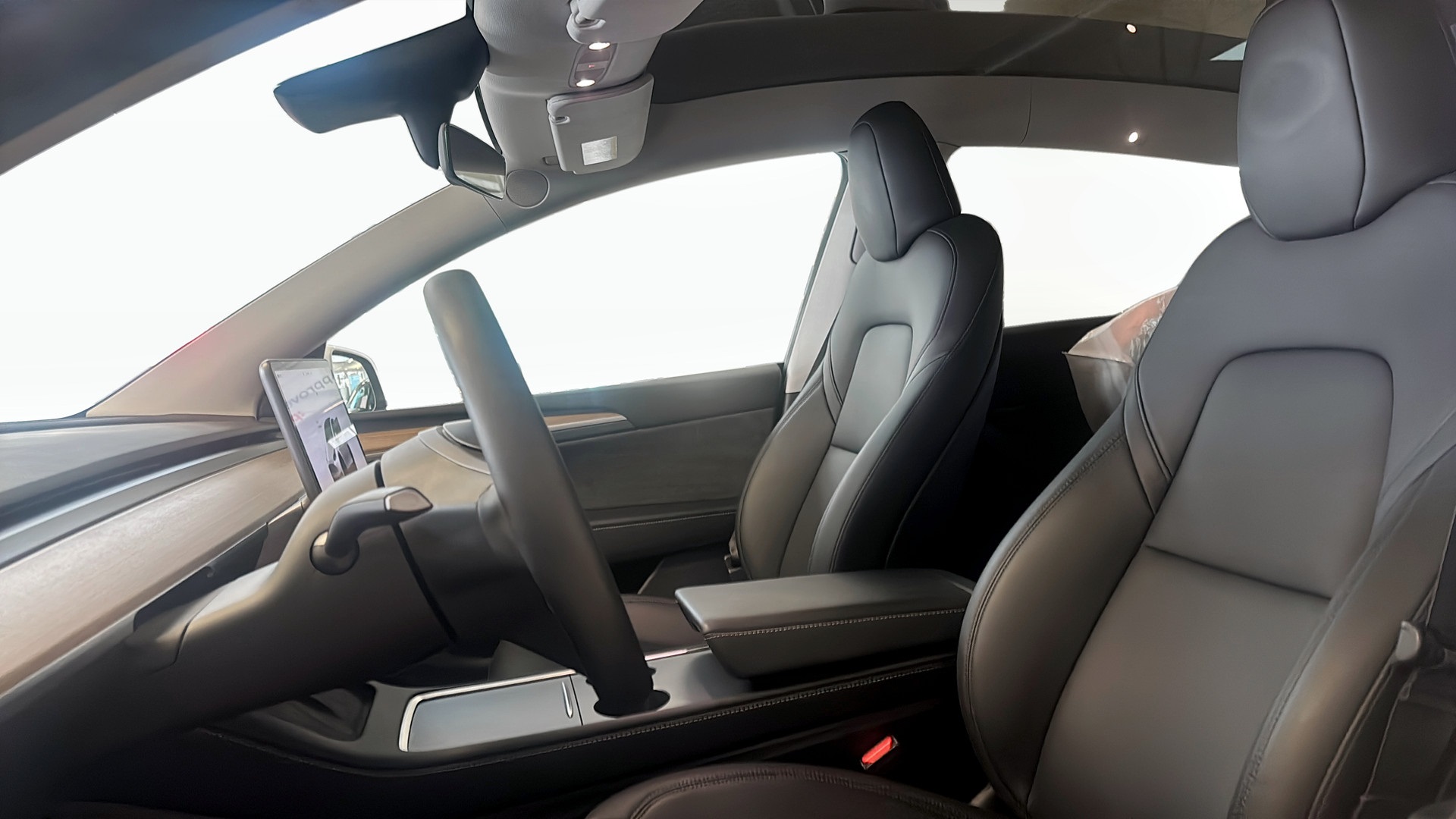 Tesla Model Y ORA57T