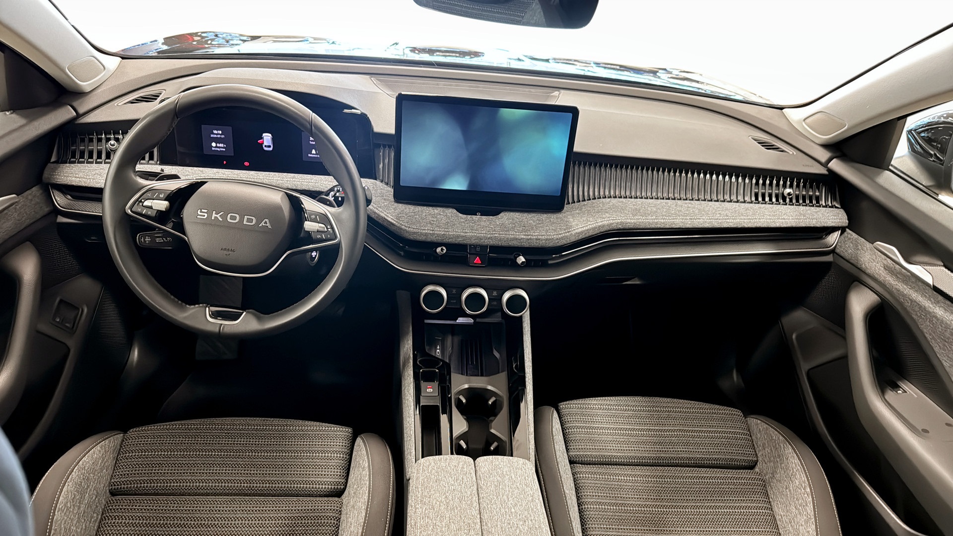 Skoda Superb Combi ORA96D
