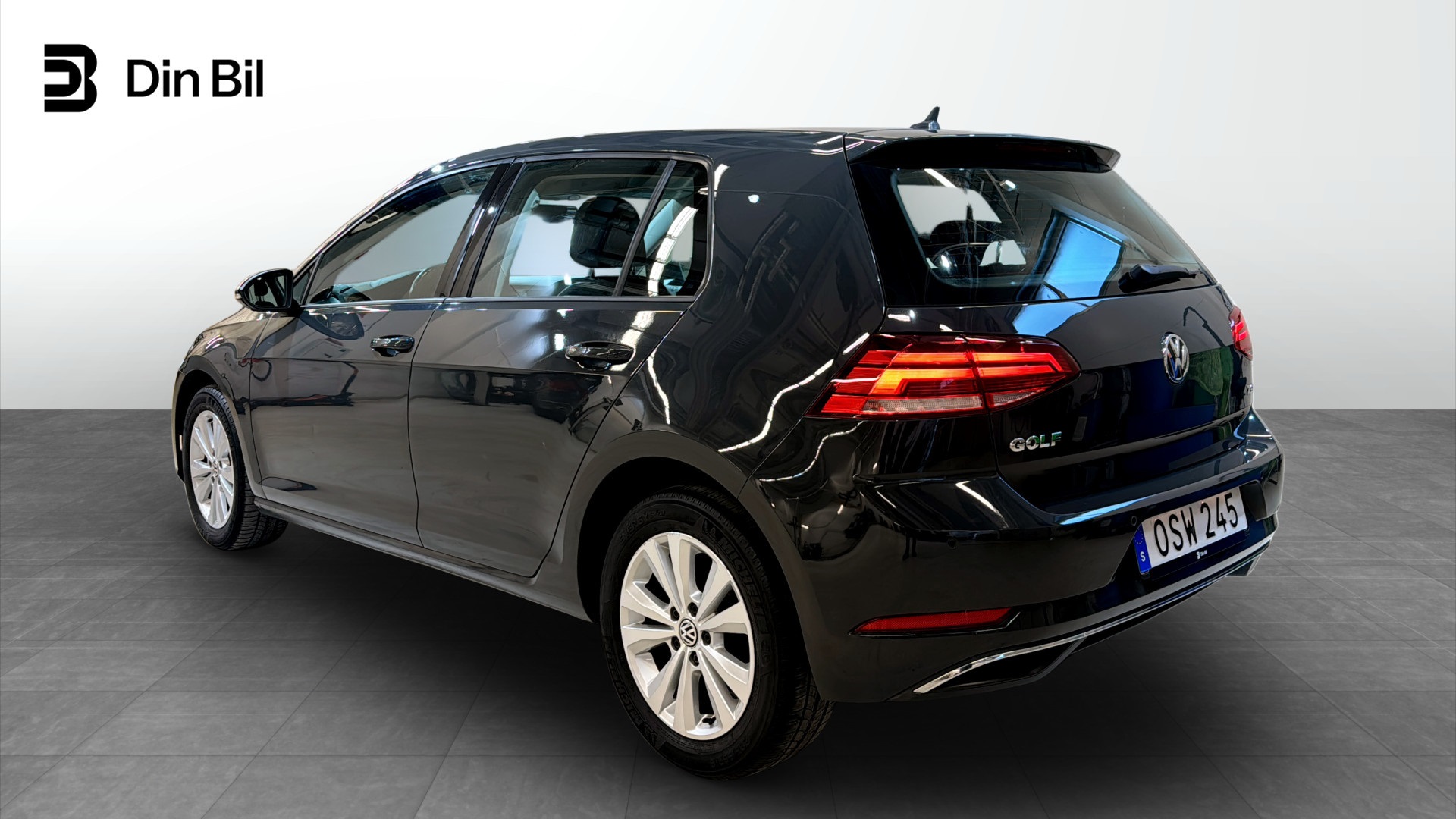 Volkswagen Golf OSW245